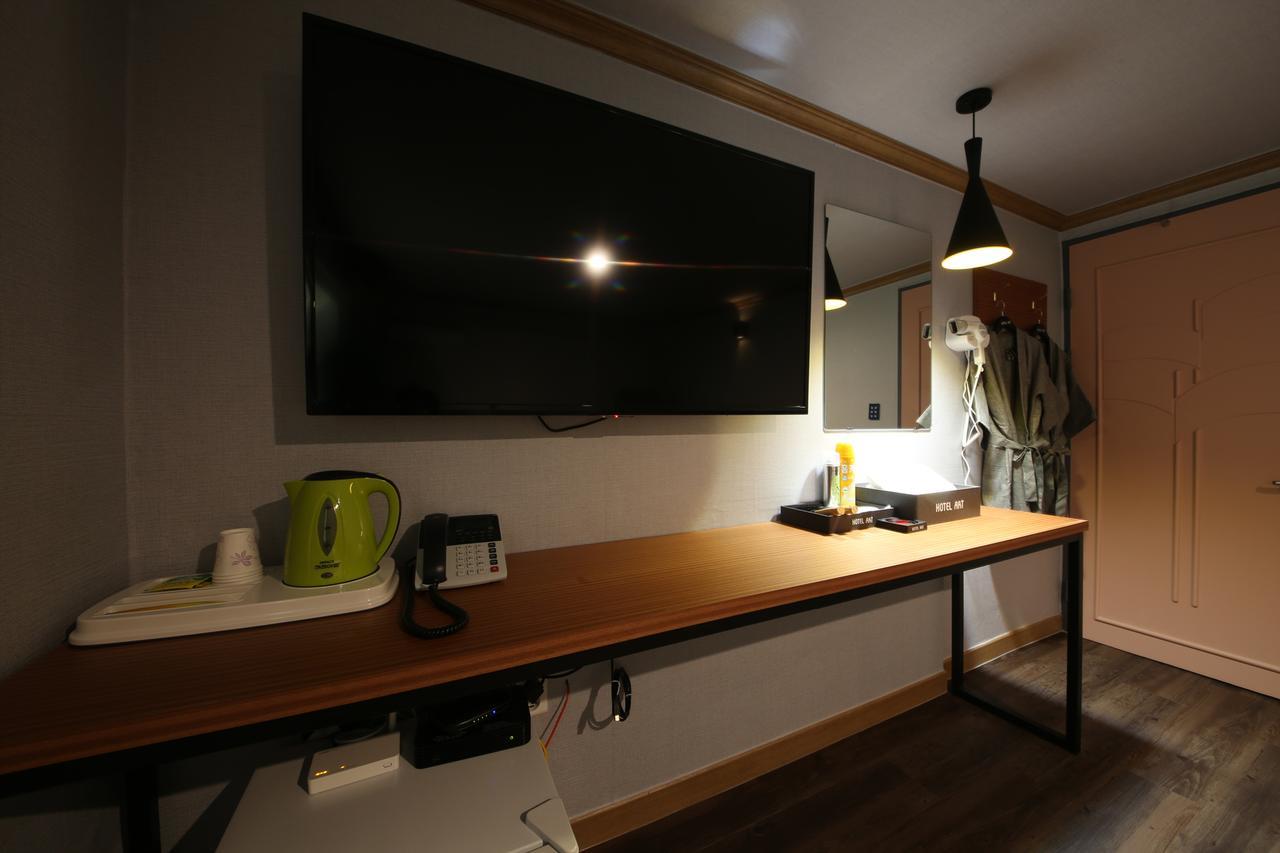 Art Hotel Gumi Eksteriør billede