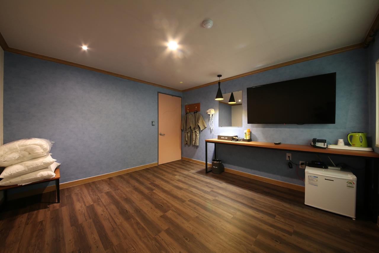 Art Hotel Gumi Eksteriør billede