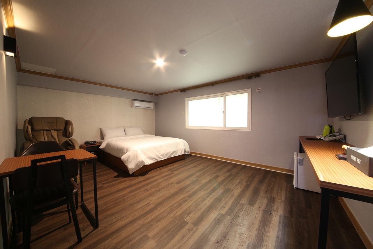 Art Hotel Gumi Eksteriør billede